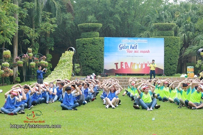 TOUR DU LICH SONG HONG RESORT 1 NGAY