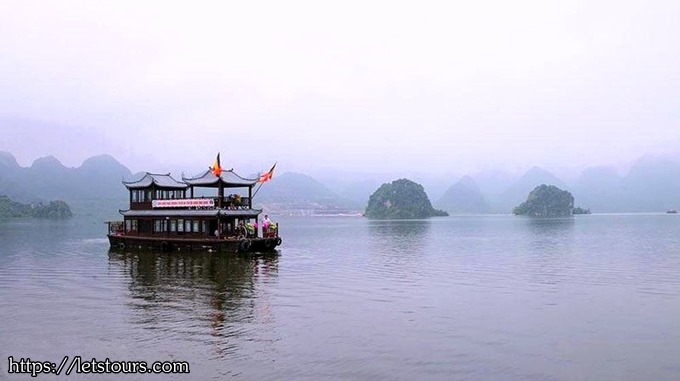 tour du lich chua tam chuc den lanh giang 1 ngay 