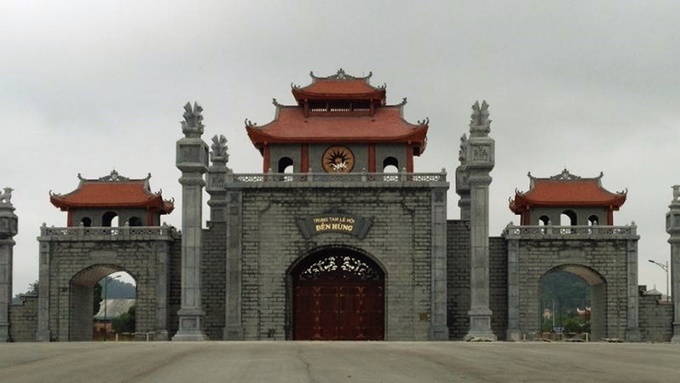 TOUR DU LICH DEN HUNG DEN TAM GIANG CHUA DAI BI 1 NGAY