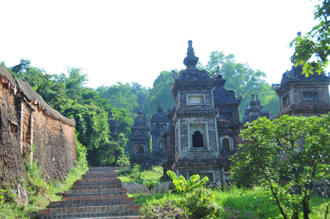du lich bac giang atk2 hoang van den y son dinh lo hanh chua bo da 1 ngay 