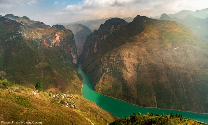 TOUR DU LICH DONG BAC 9 NGAY 8 DEM 