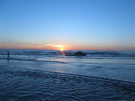 DU LICH BIEN HAI HOA 3 NGAY 2 DEM