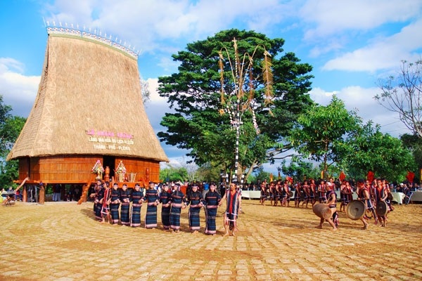 DU LICH BUON MA THUOT 2 NGAY 1 DEM