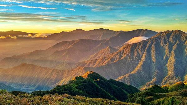 10 Đỉnh Núi Cao Nhất Việt Nam Hút Giới Trẻ