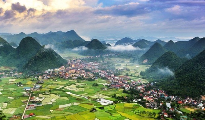 CAO NGUYÊN ĐÁ TỦA CHÙA ĐIỆN BIÊN ĐẸP KỲ VĨ