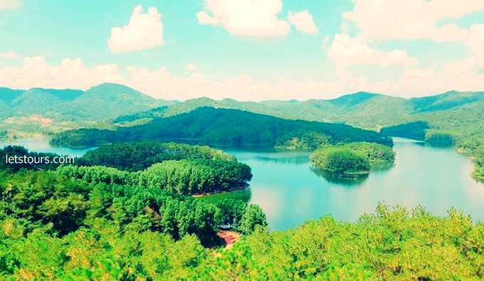 DU LICH HO KHUON THAN 1 NGAY