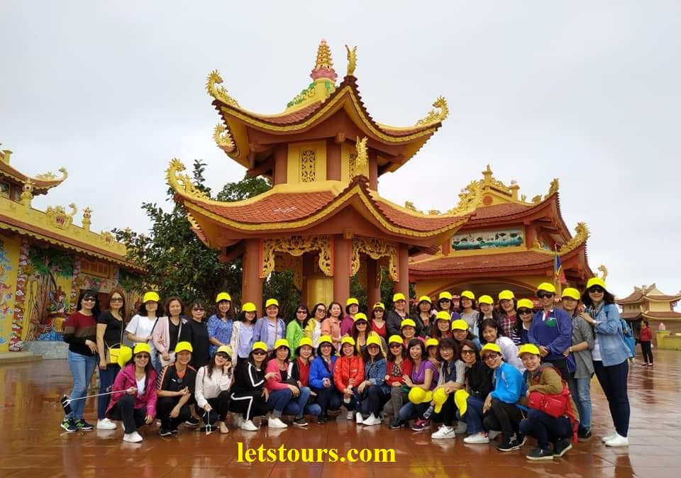 du lich ba de chua hang dinh bao dai bach dang giang 1 ngay