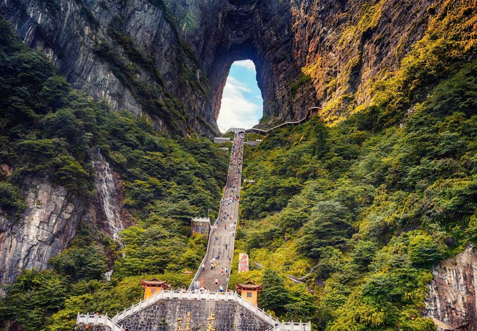 DU LỊCH NAM NINH -DU LỊCH LIỄU CHÂU - TRƯƠNG GIA GIỚI THIÊN MÔN SƠN - PHƯỢNG HOÀNG - PHÙ DUNG TRẤN 6 NGÀY 5 ĐÊM