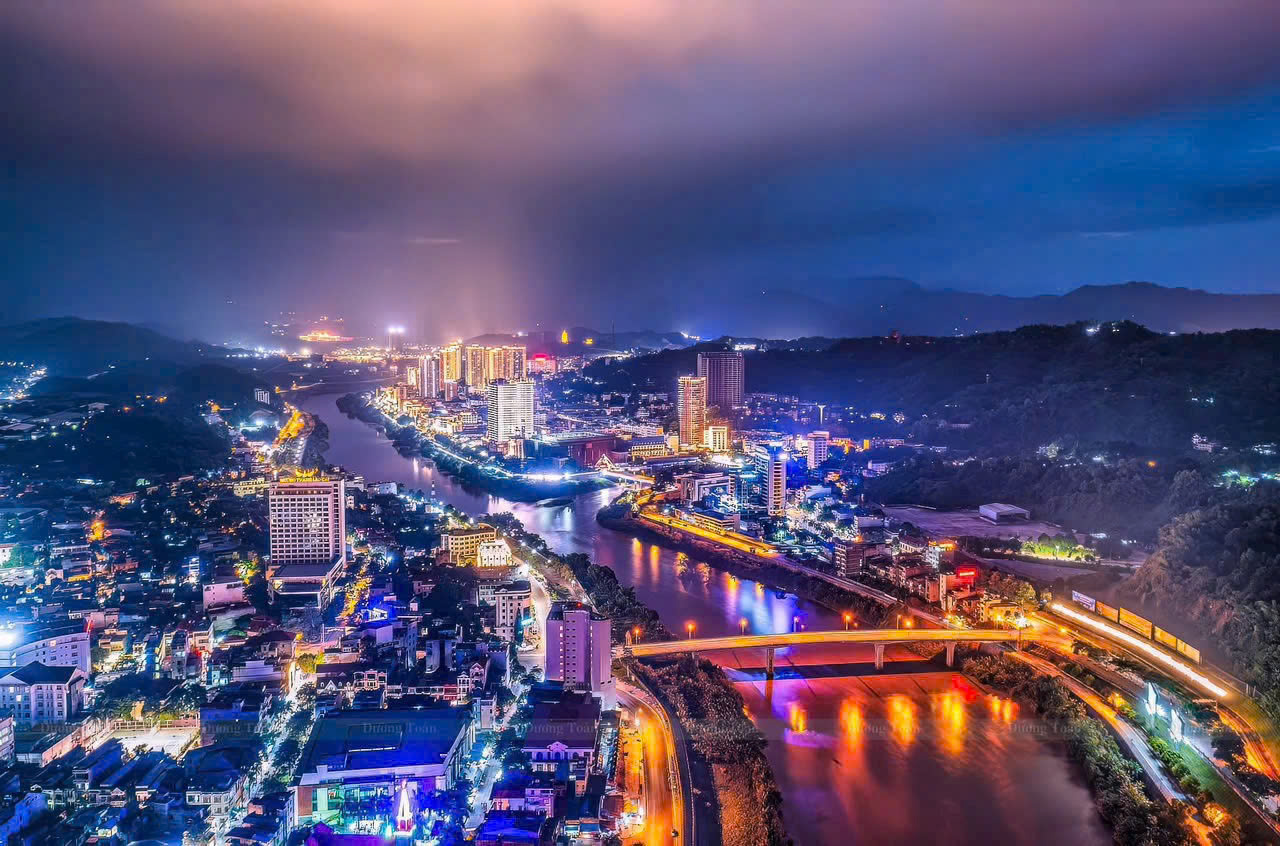 TOUR DU LỊCH KHÁM PHÁ CÔN MINH MONO 4 NGÀY 3 ĐÊM